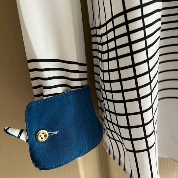 Banana Republic, button down blouse, size L - Picture 4 of 4